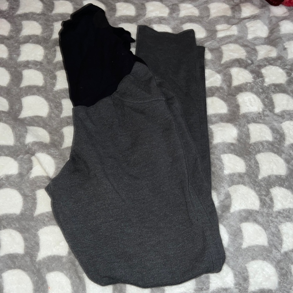 Maternity leggings